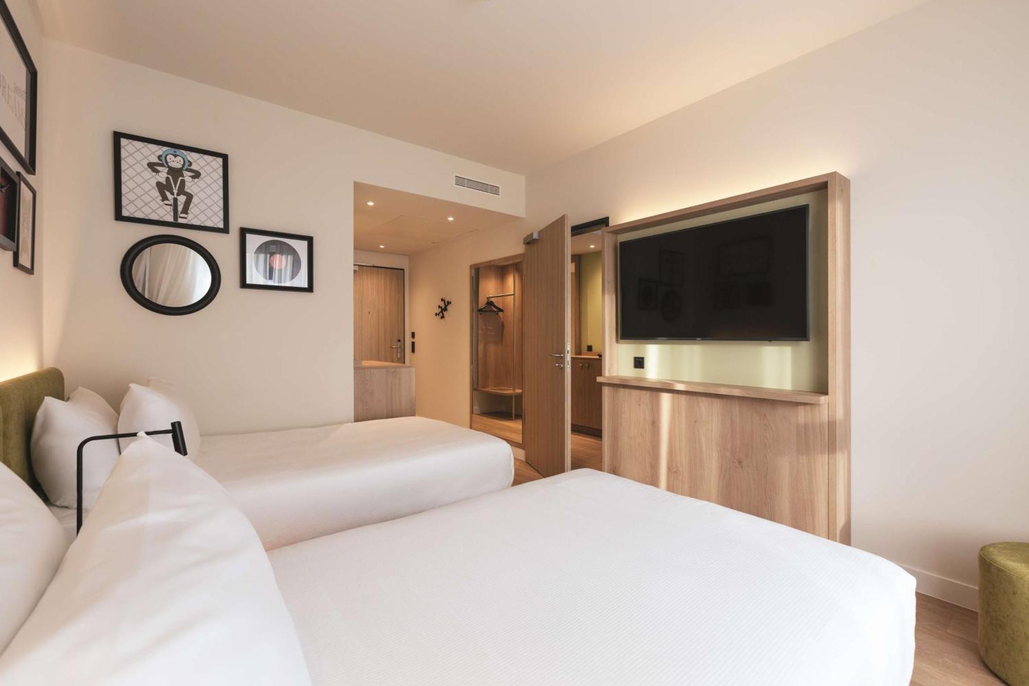 Hampton By Hilton Отель 3*