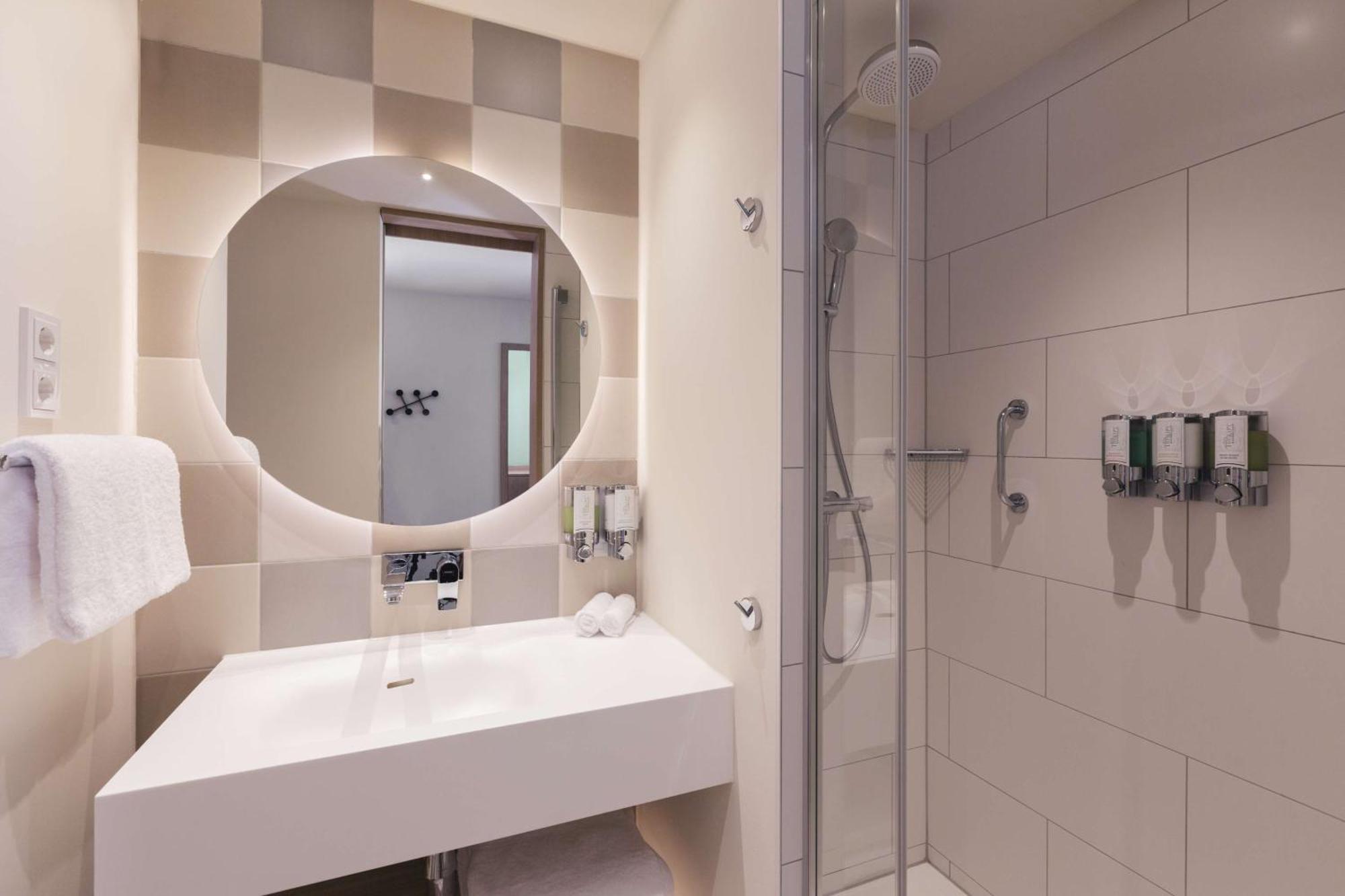 Отель Hampton By Hilton